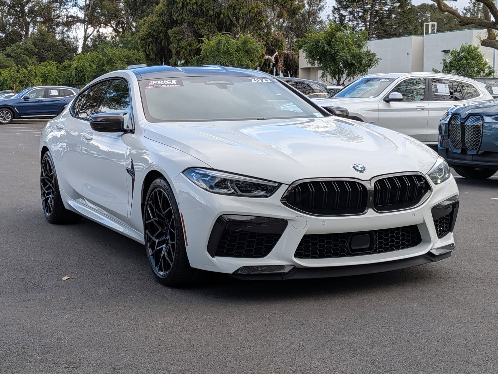 2022 BMW M8 Competition photo 2