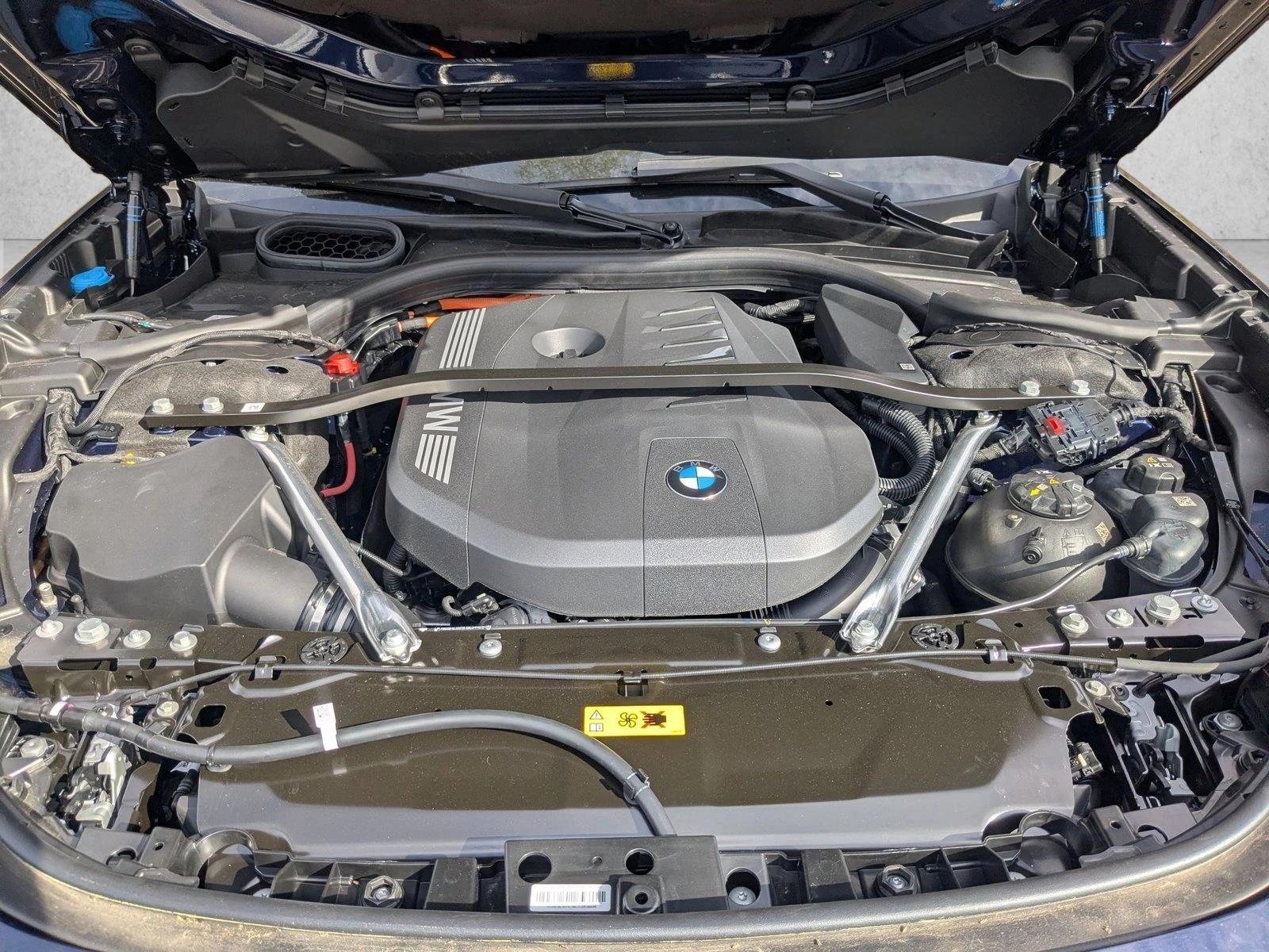 2026 BMW 7 Series 750e - Photo 17