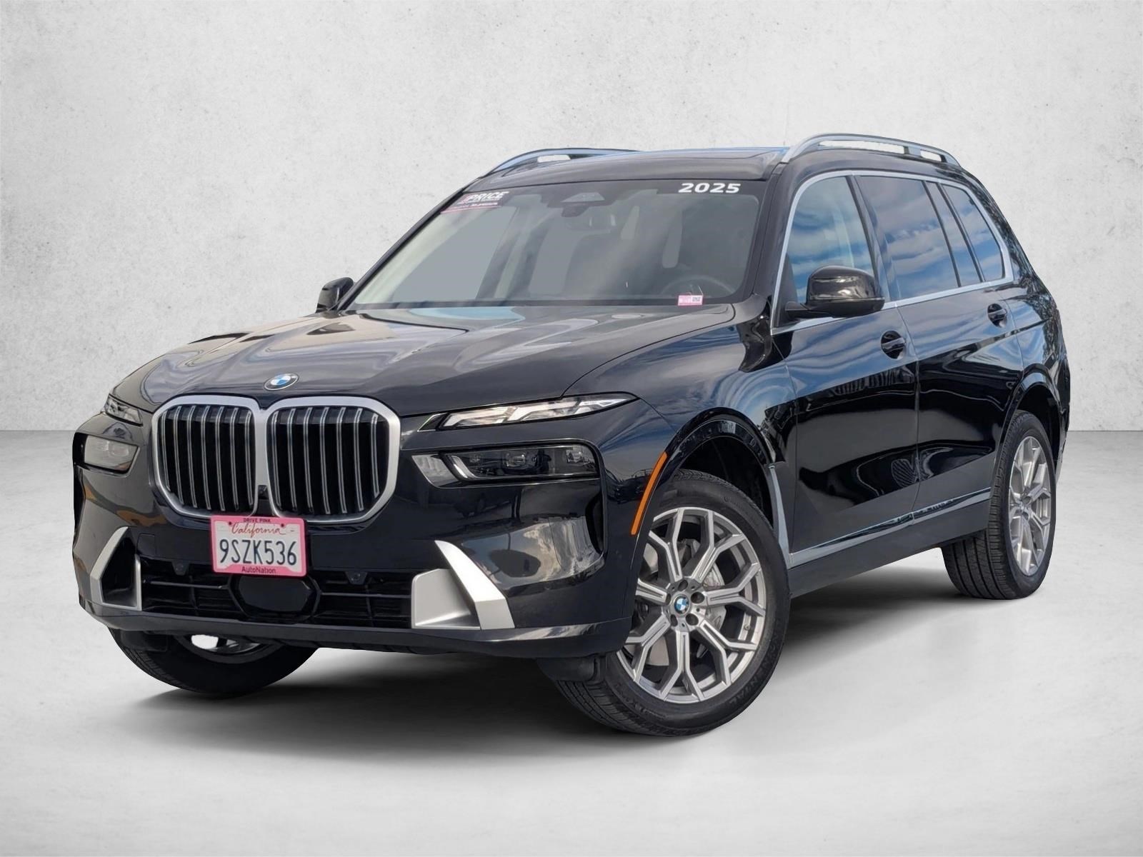2025 BMW X7 40i's photo