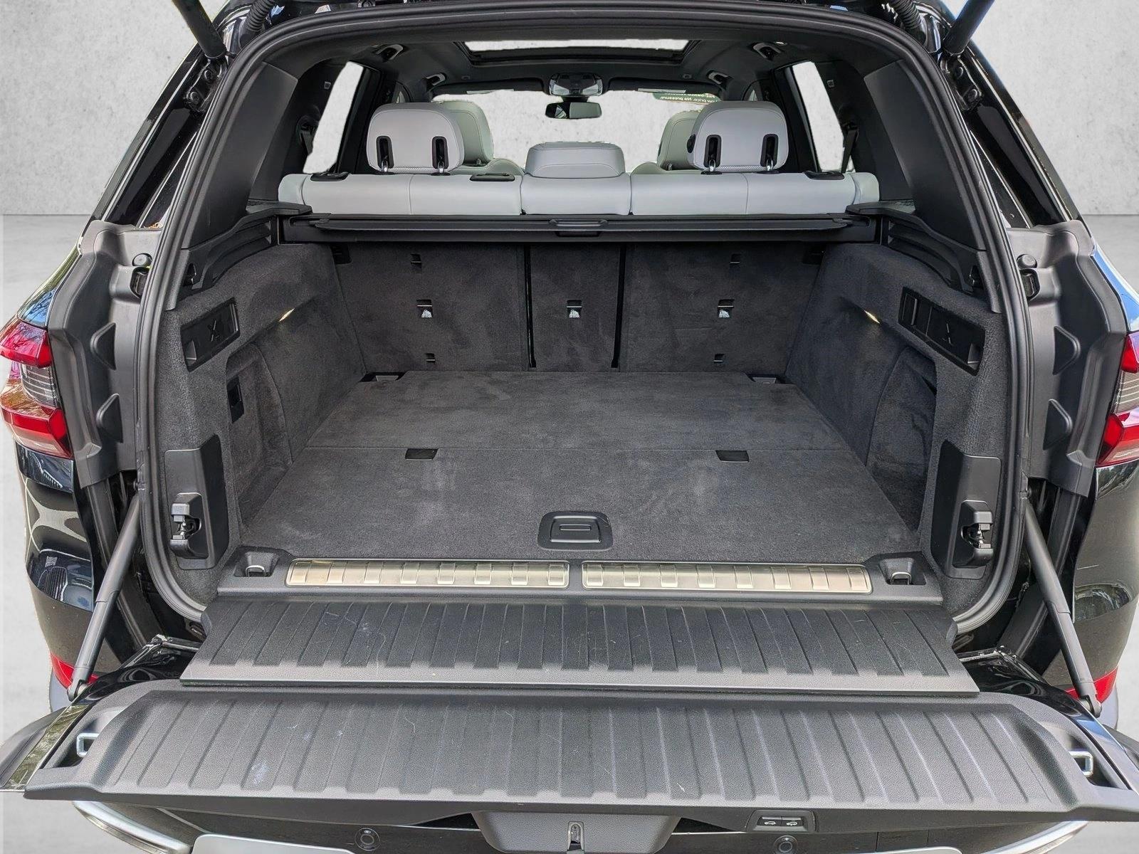 2023 BMW X5 PHEV xDrive45e photo 5