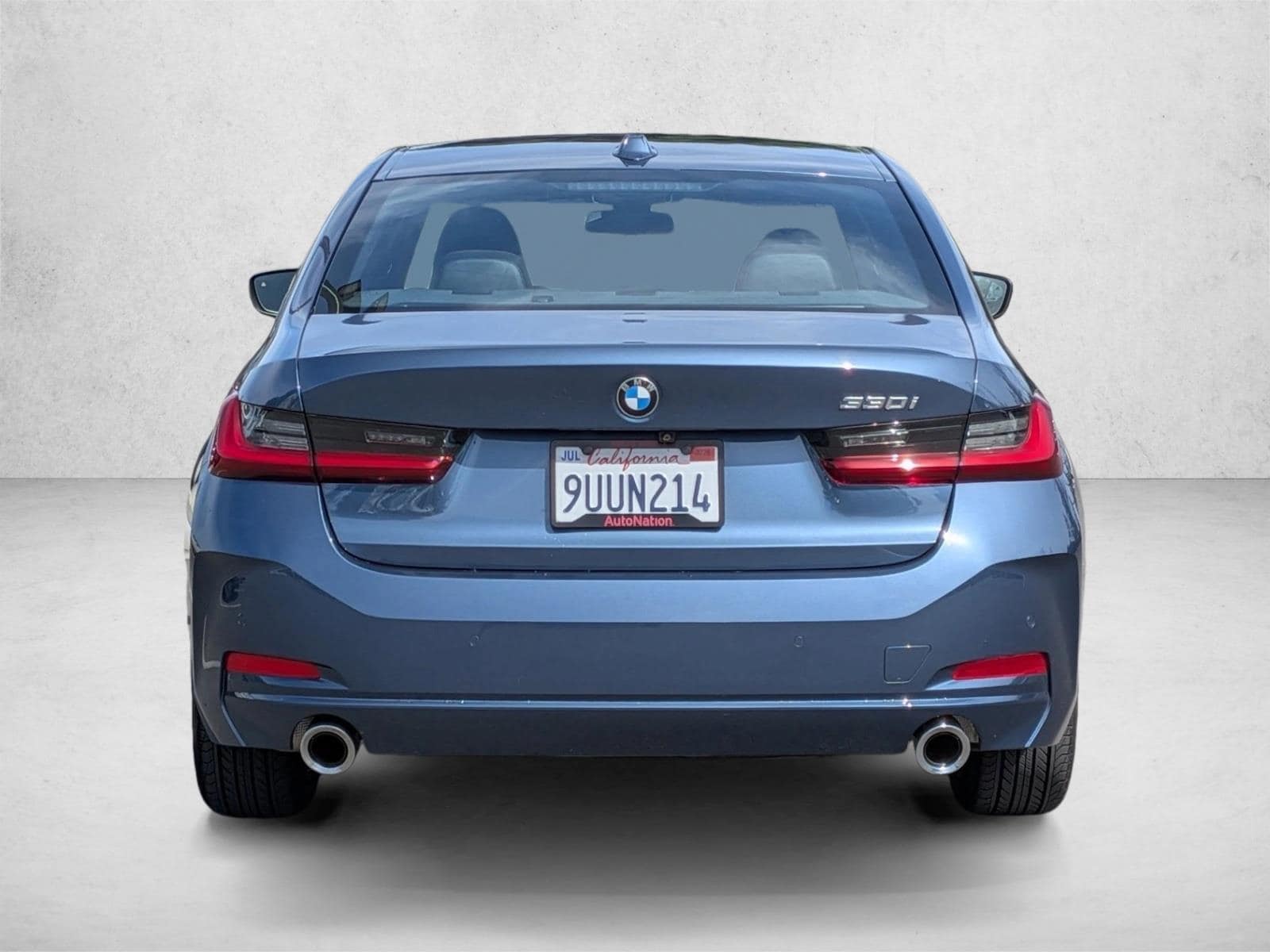 2025 BMW 330i photo 6