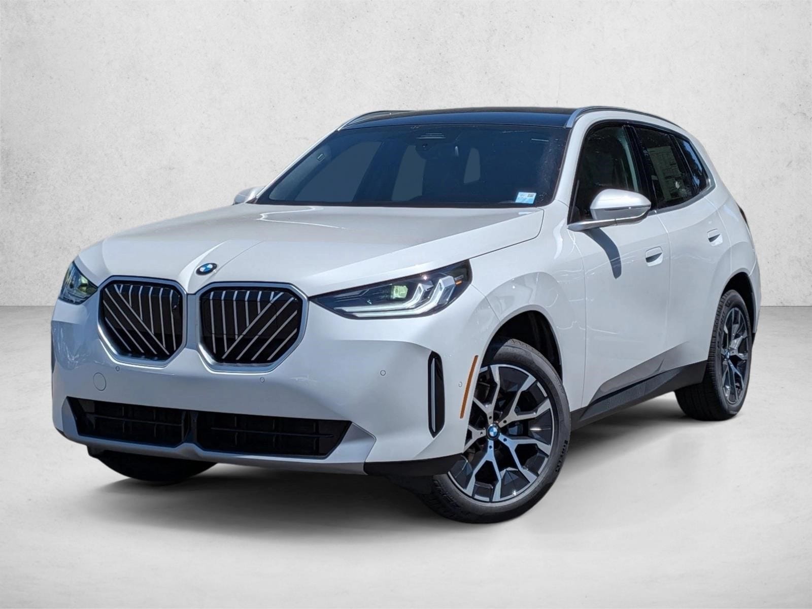 2026 BMW X3 30 XDRIVE's photo
