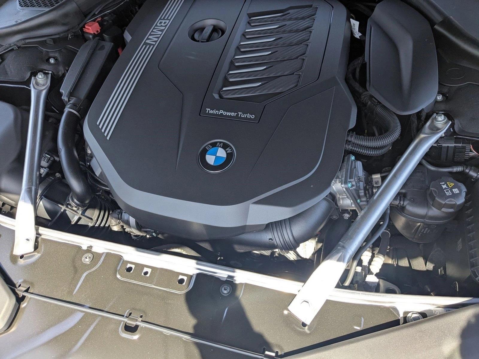 2026 BMW 8 Series 840i - Photo 25