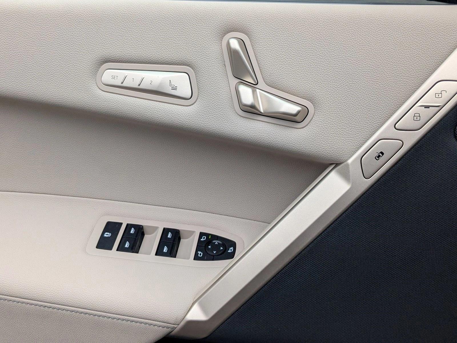 2026 Bmw iX photo 4