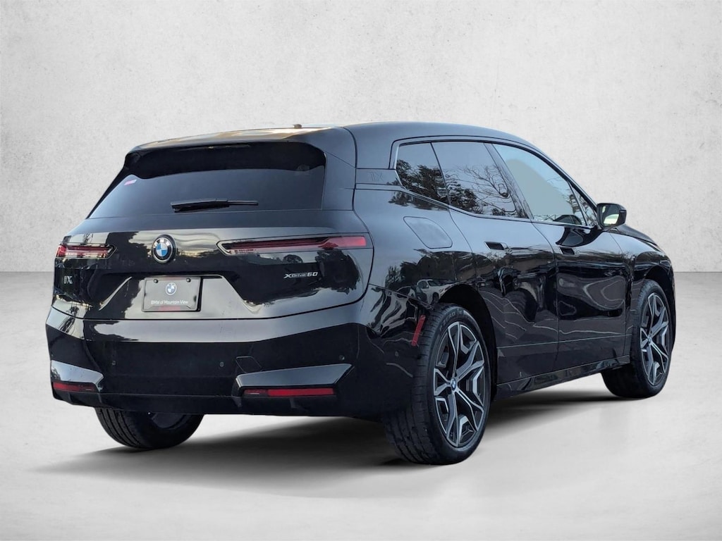 New 2026 BMW iX xDrive60 SUV