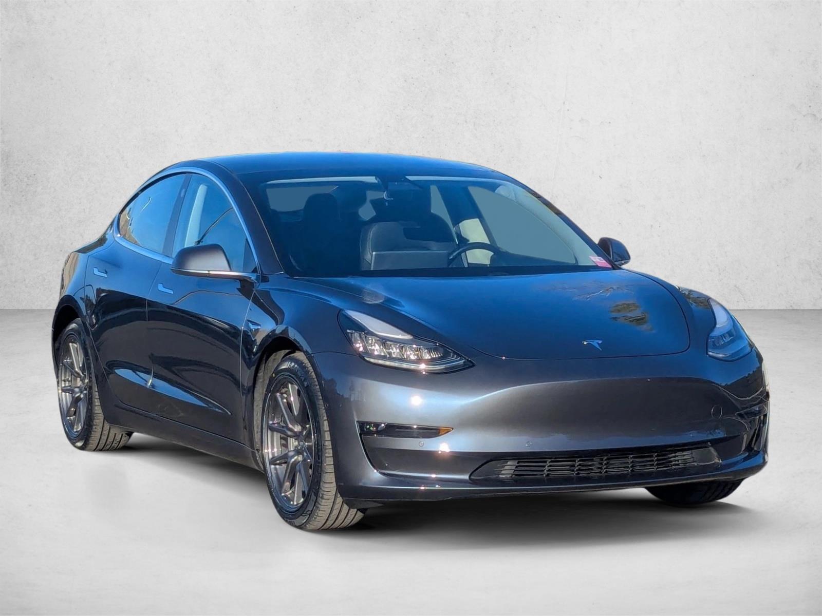 2019 Tesla Model 3 Performance photo 3