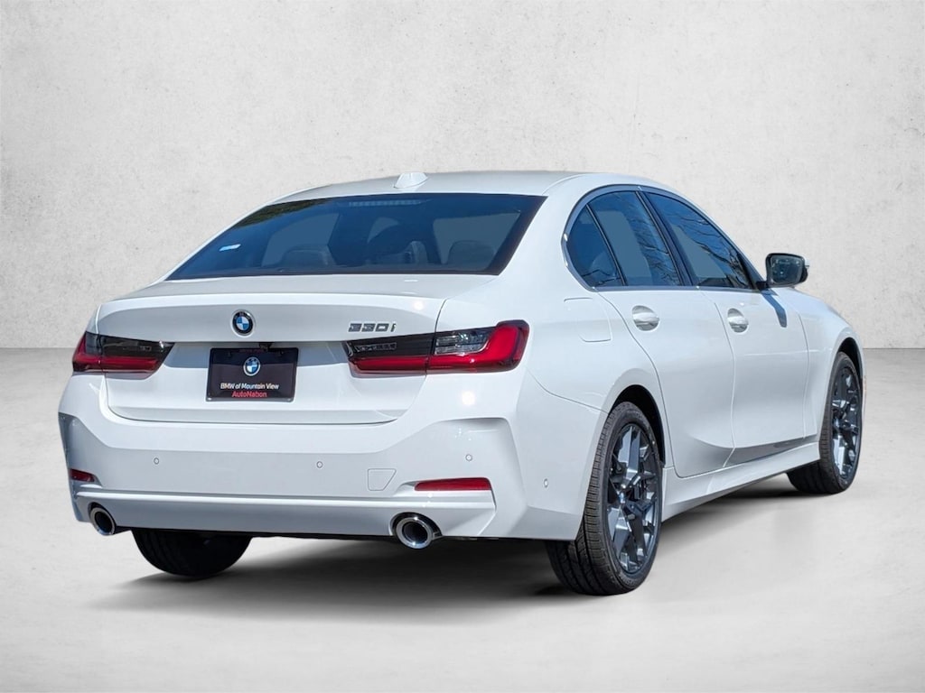 New 2026 BMW 330i Sedan