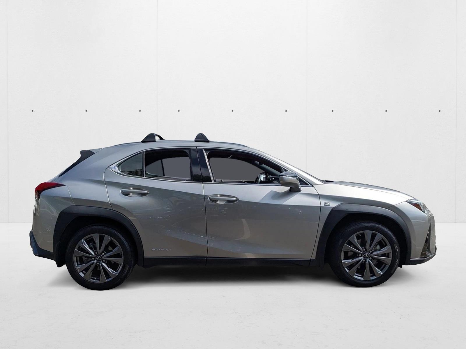 2020 Lexus UX 250h F SPORT Premium photo 4