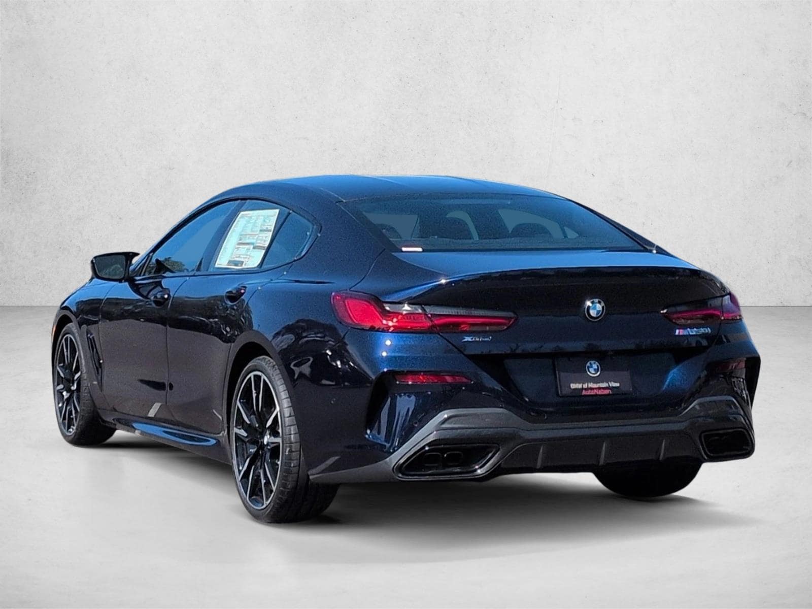 2026 BMW 8 Series M850i - Photo 9