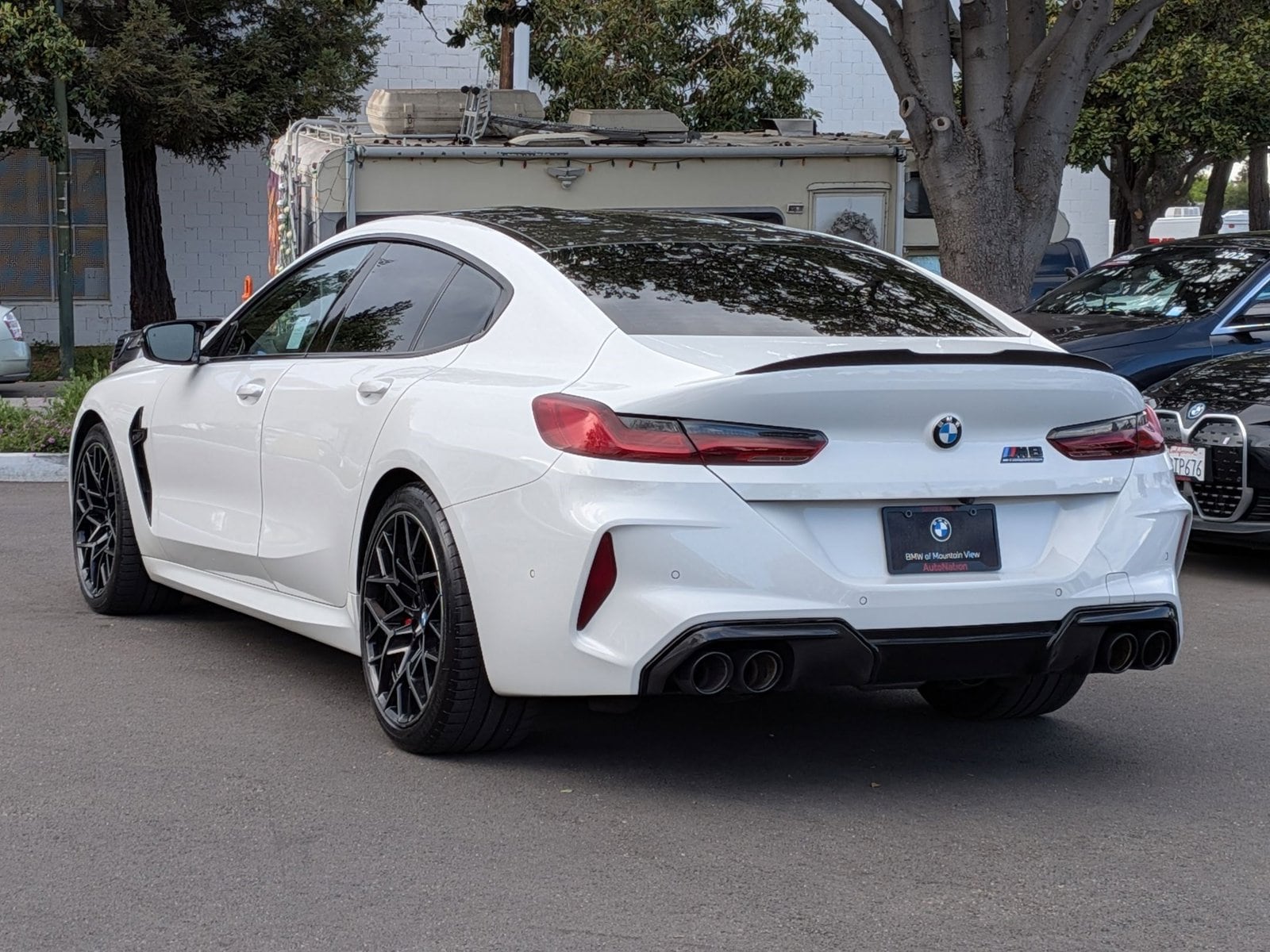 2022 BMW M8 Competition photo 3