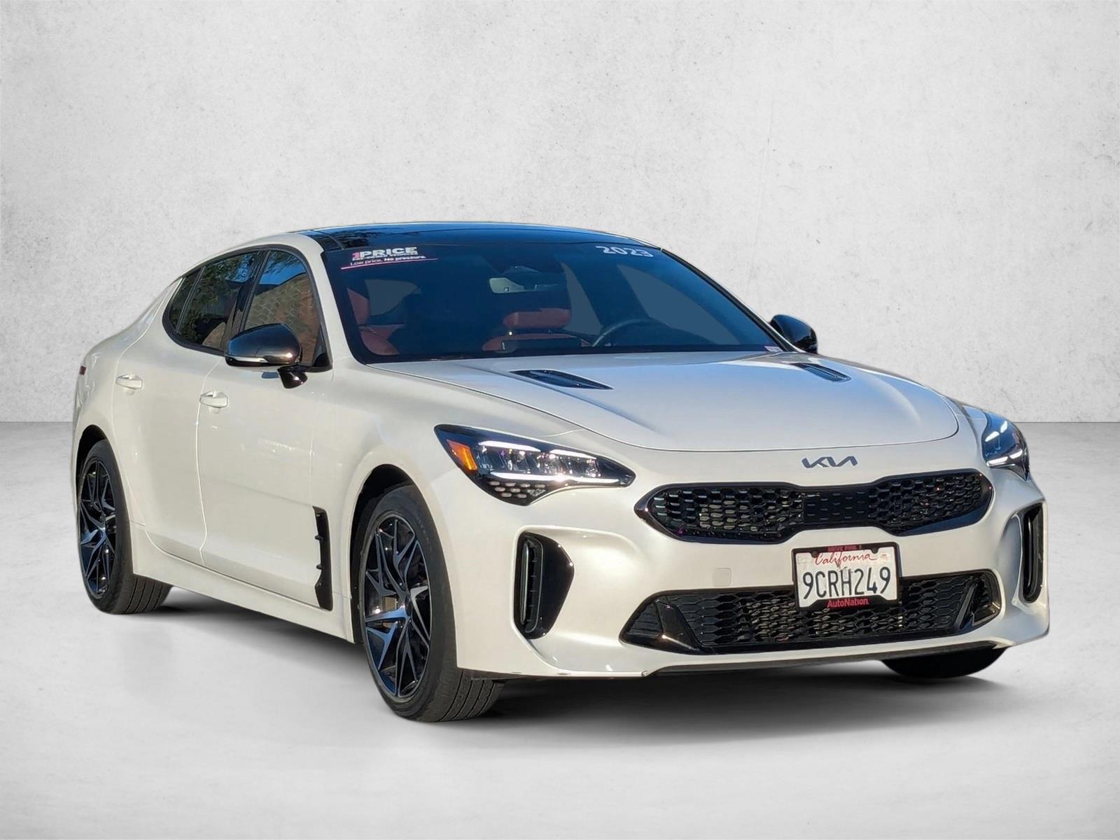 2023 Kia Stinger GT-Line photo 3