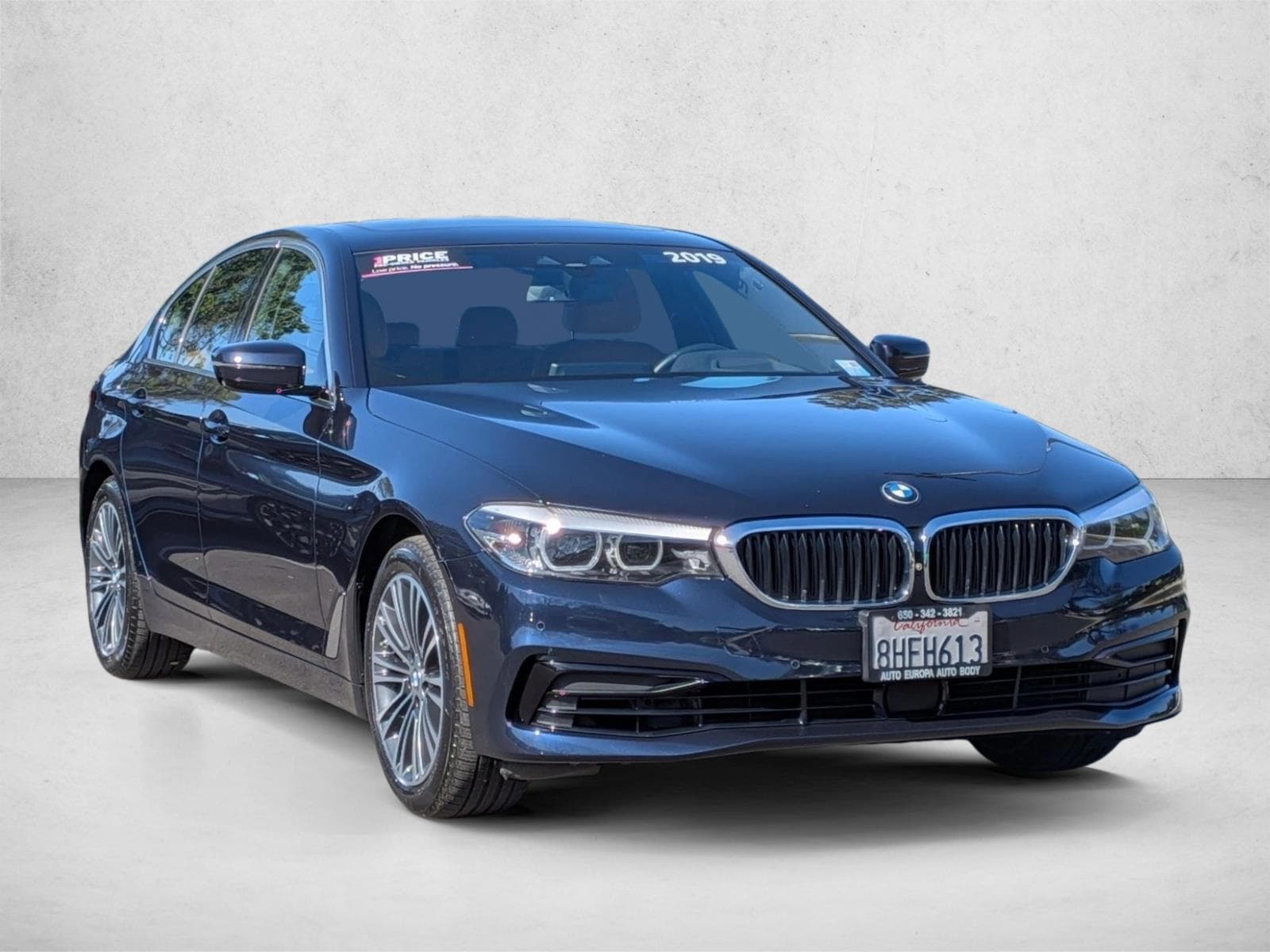 2019 BMW 540i photo 2