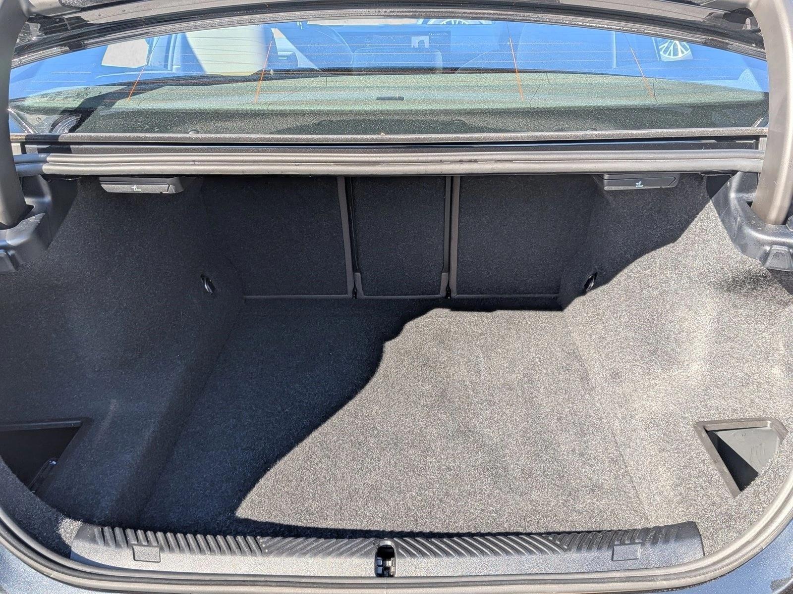 2026 BMW 530i photo 5