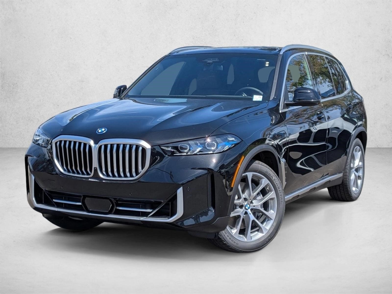 2026 BMW X5 xDrive50e's photo