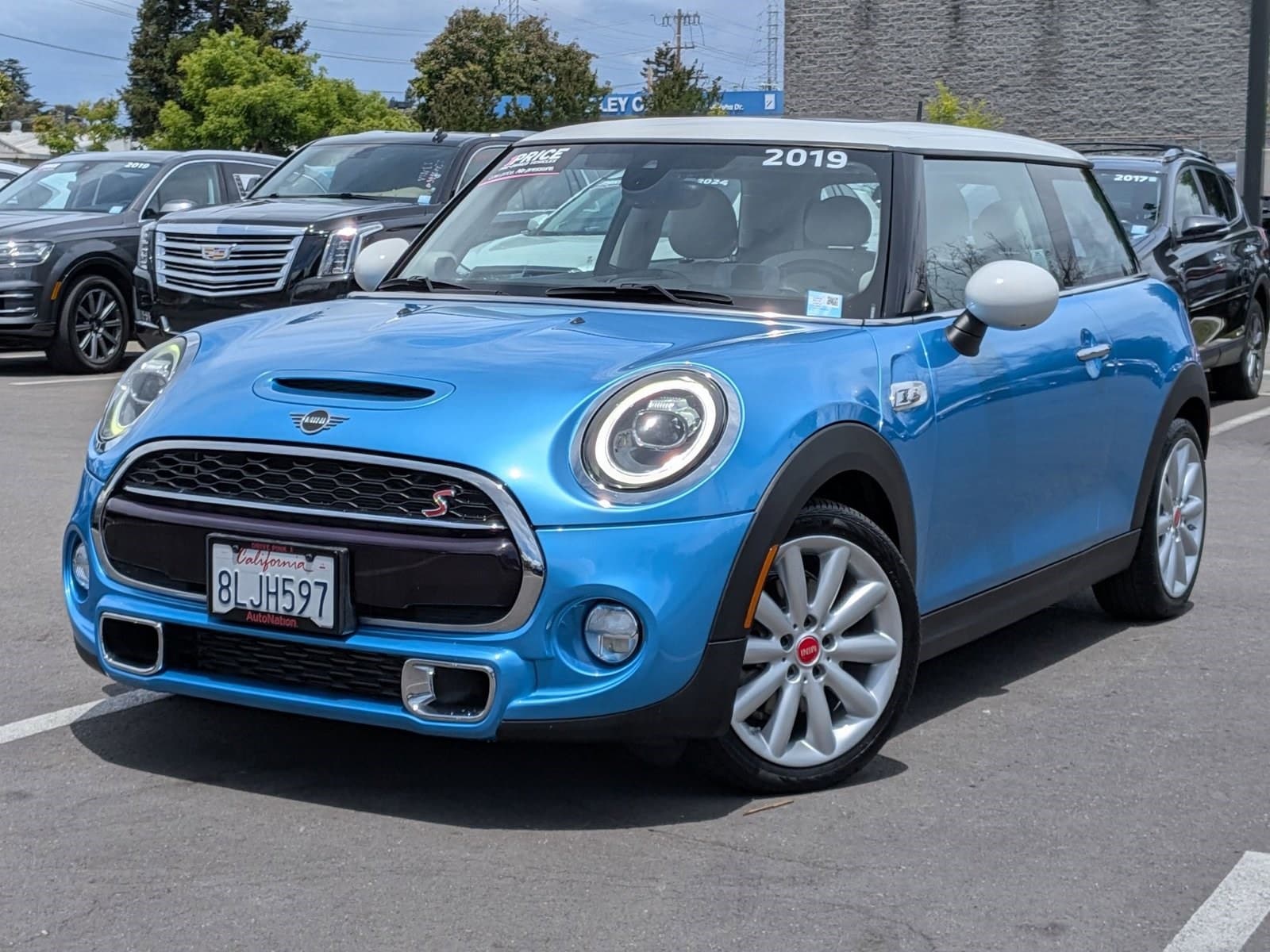 2019 MINI Hardtop Cooper S Iconic's photo