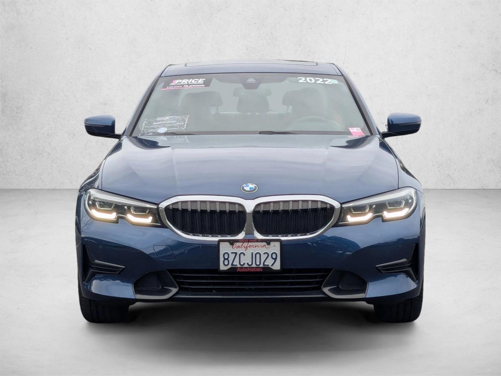 2022 Bmw 330i photo 2