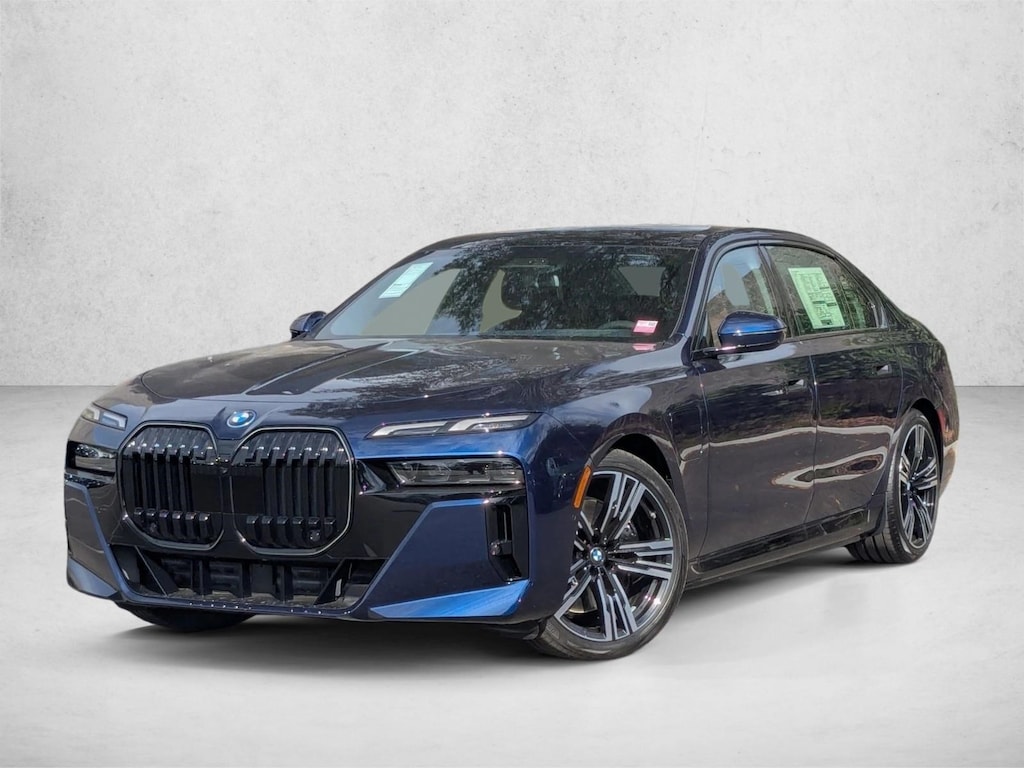 New 2026 BMW 750e xDrive Sedan