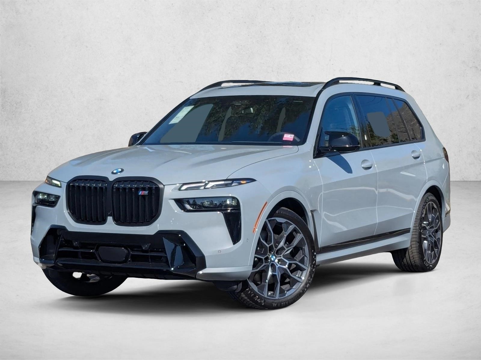 2026 BMW X7 M60i's photo