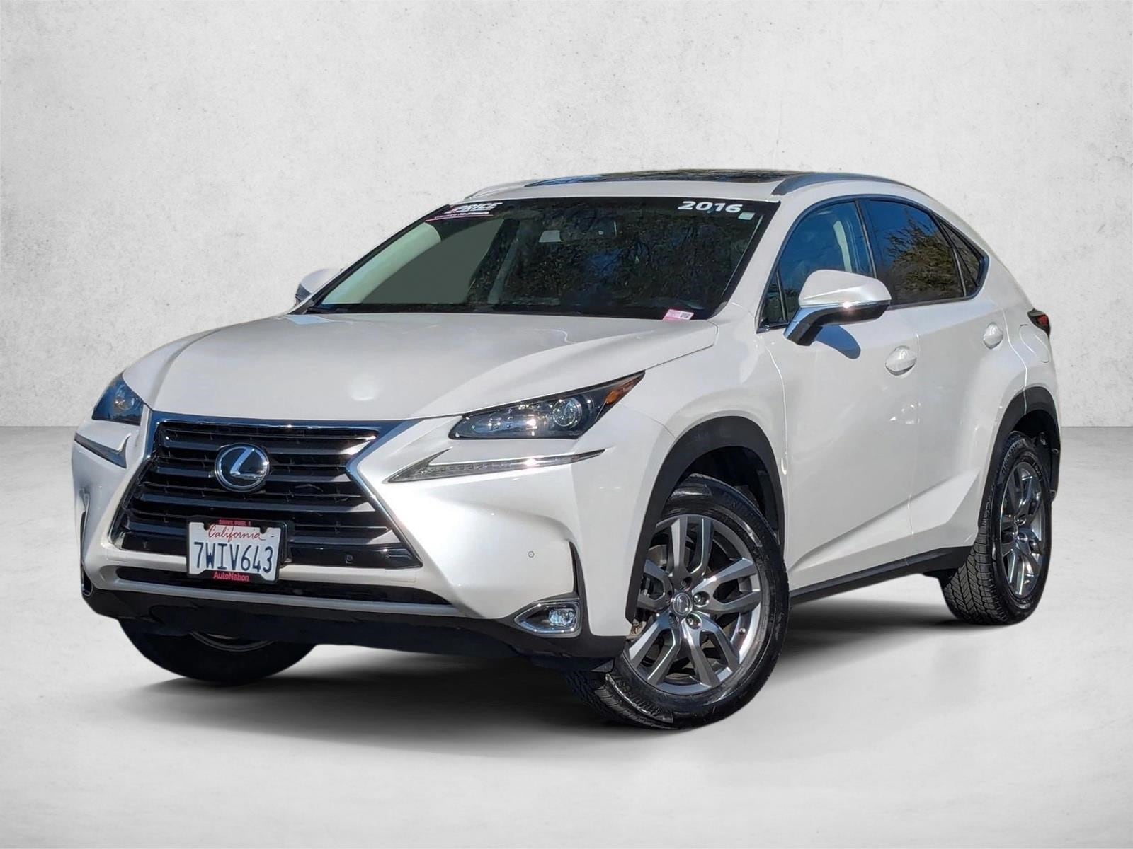 2016 Lexus NX 200t's photo