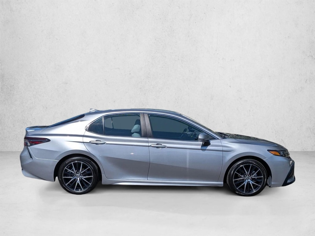 Used 2024 Toyota Camry Hybrid SE Sedan