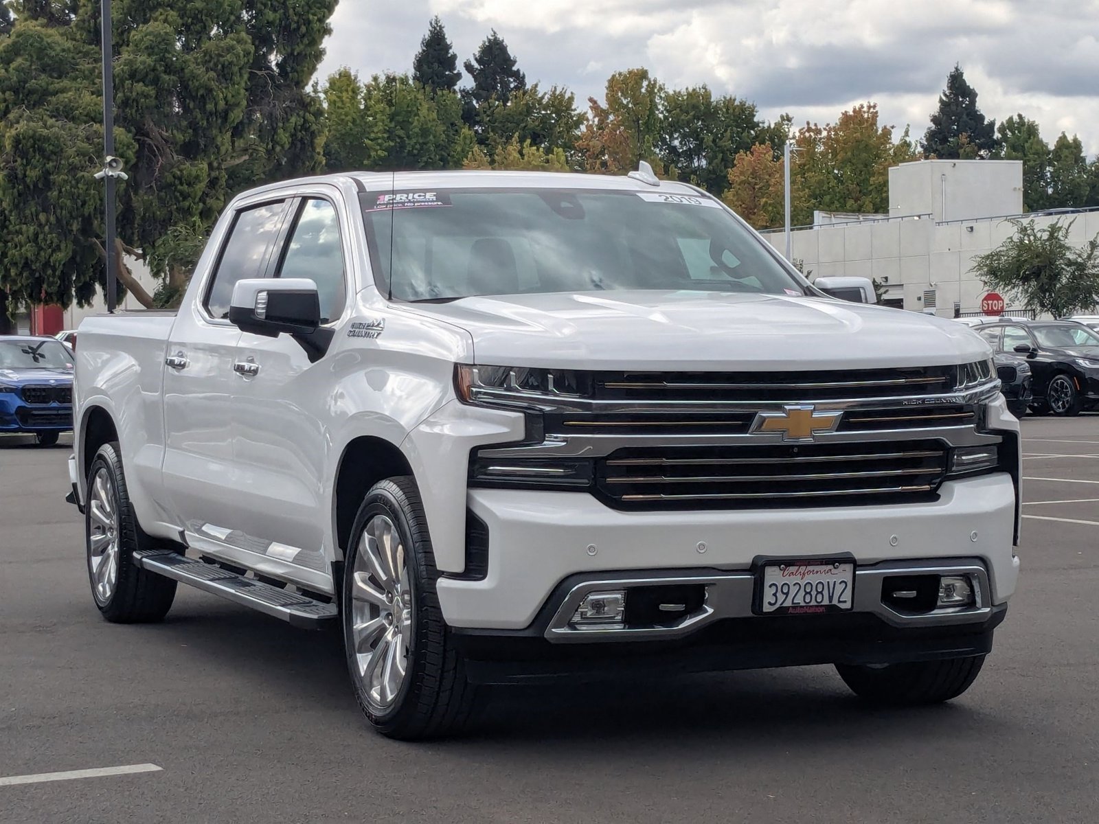2019 Chevrolet Silverado 1500 High Country photo 3