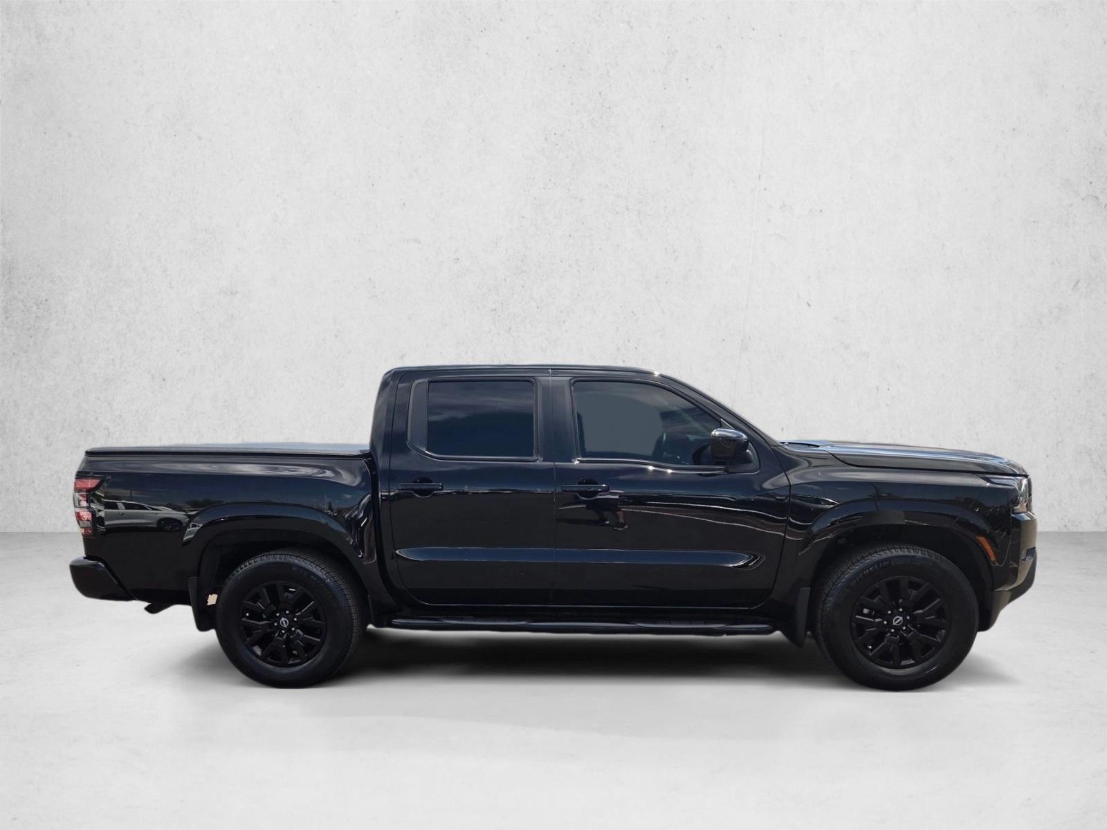 2022 Nissan Frontier SV photo 4