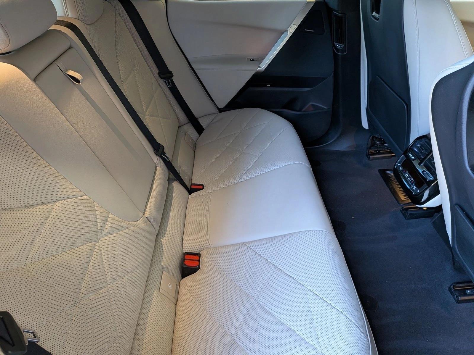 2024 BMW iX Base - Photo 22