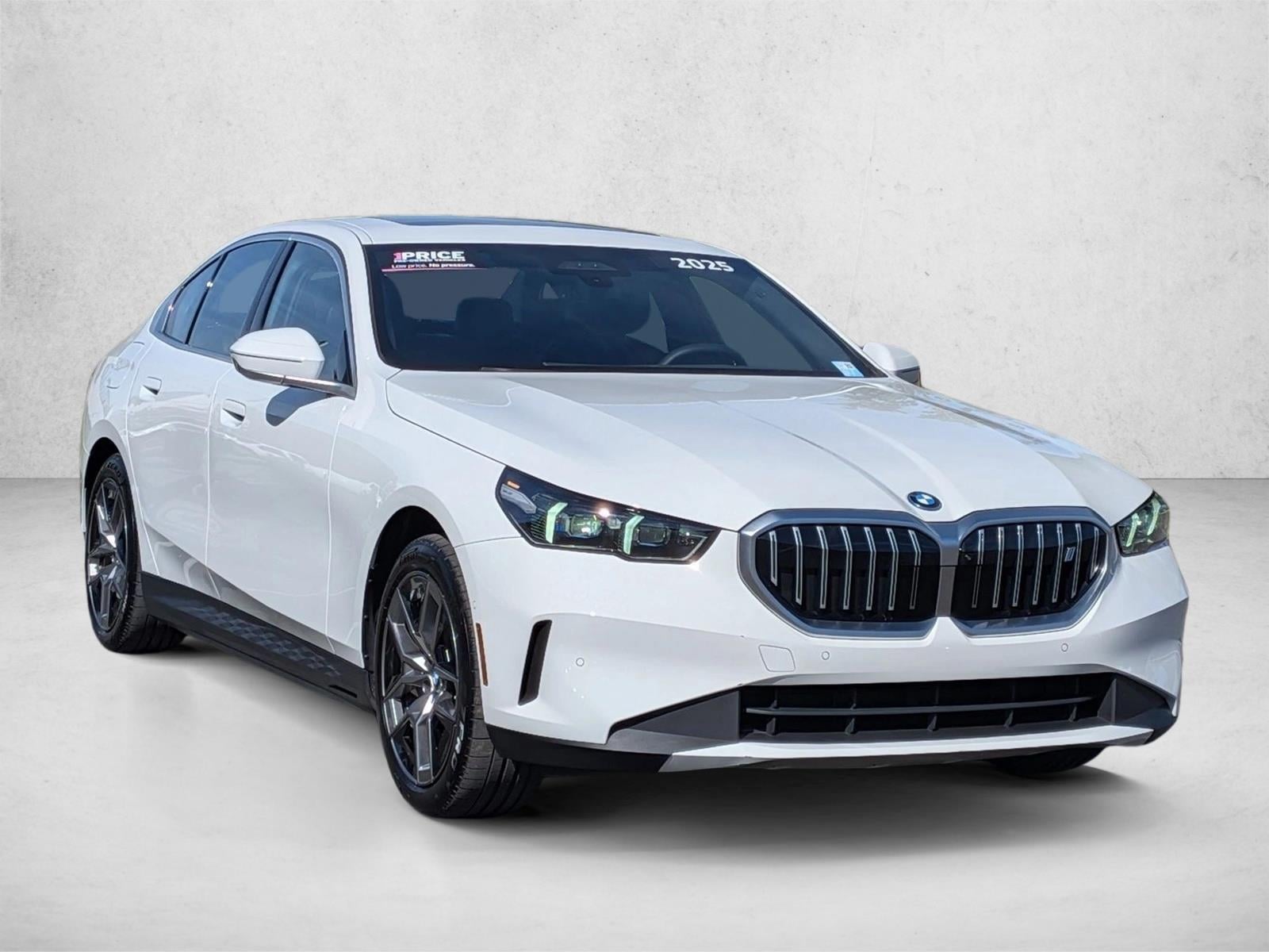 2025 BMW i5 eDrive40 photo 2