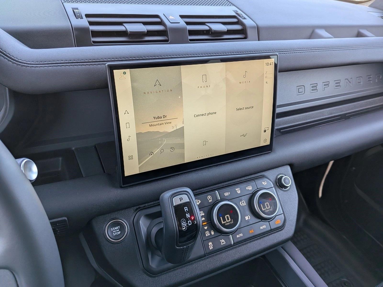 2025 Land Rover Defender S - Photo 15