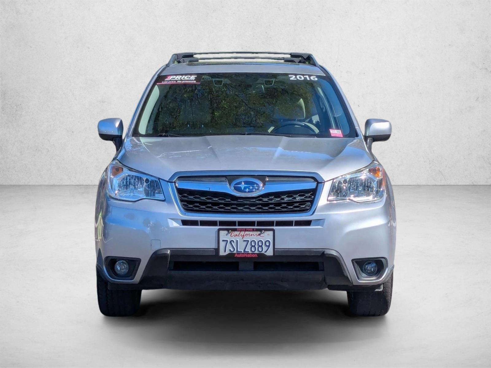2016 Subaru Forester 2.5i Limited photo 2