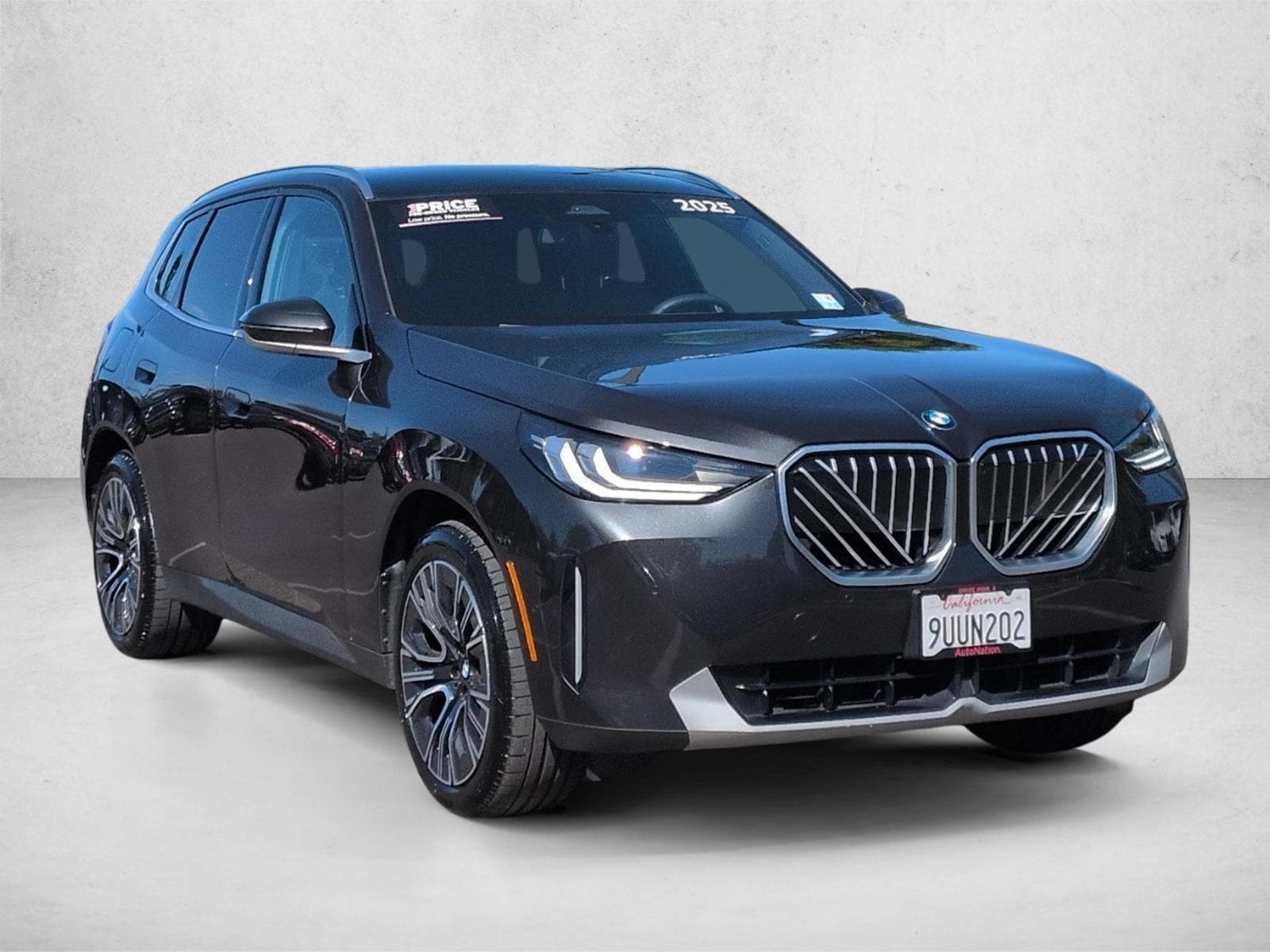 2025 BMW X3 30 xDrive photo 2