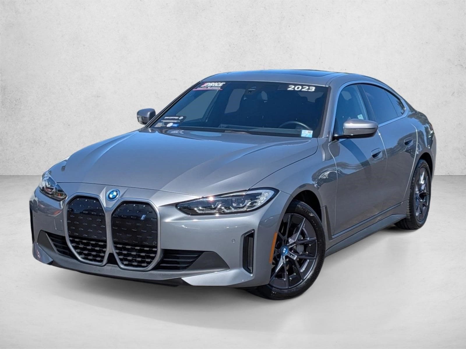 2023 BMW i4 eDrive35's photo