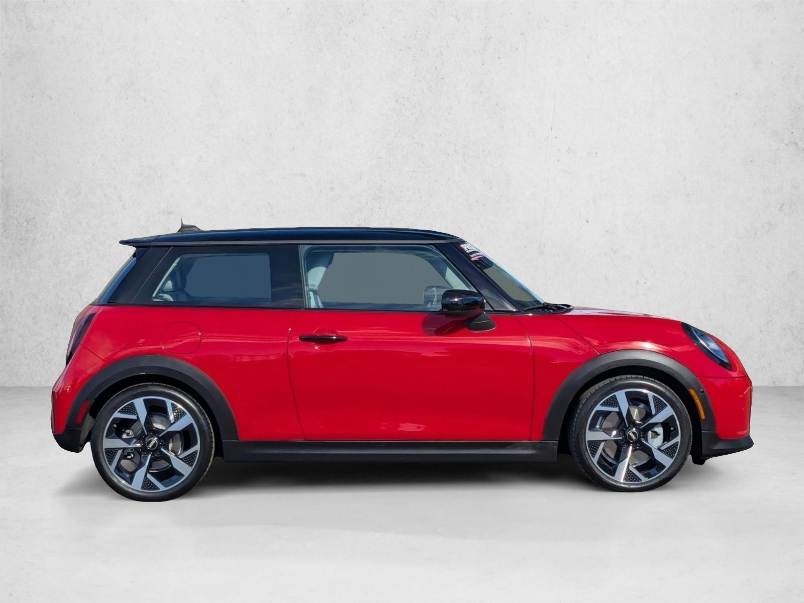 2025 Mini Cooper 2 Door Hardtop S photo 4