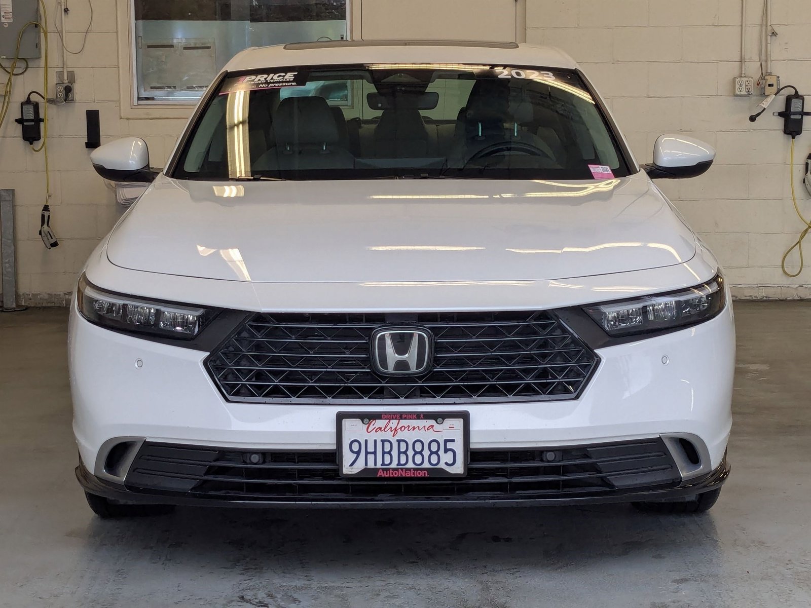 2023 Honda Accord Hybrid Touring photo 2