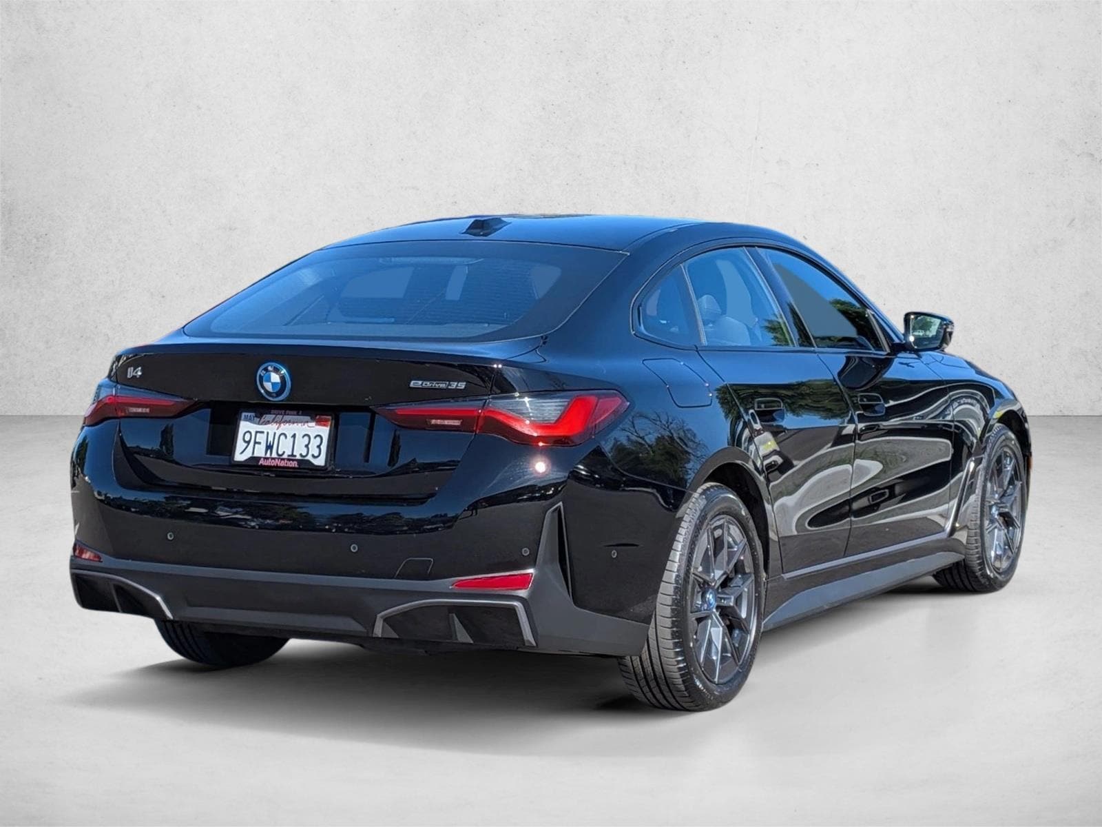 2023 BMW i4 eDrive35 photo 4