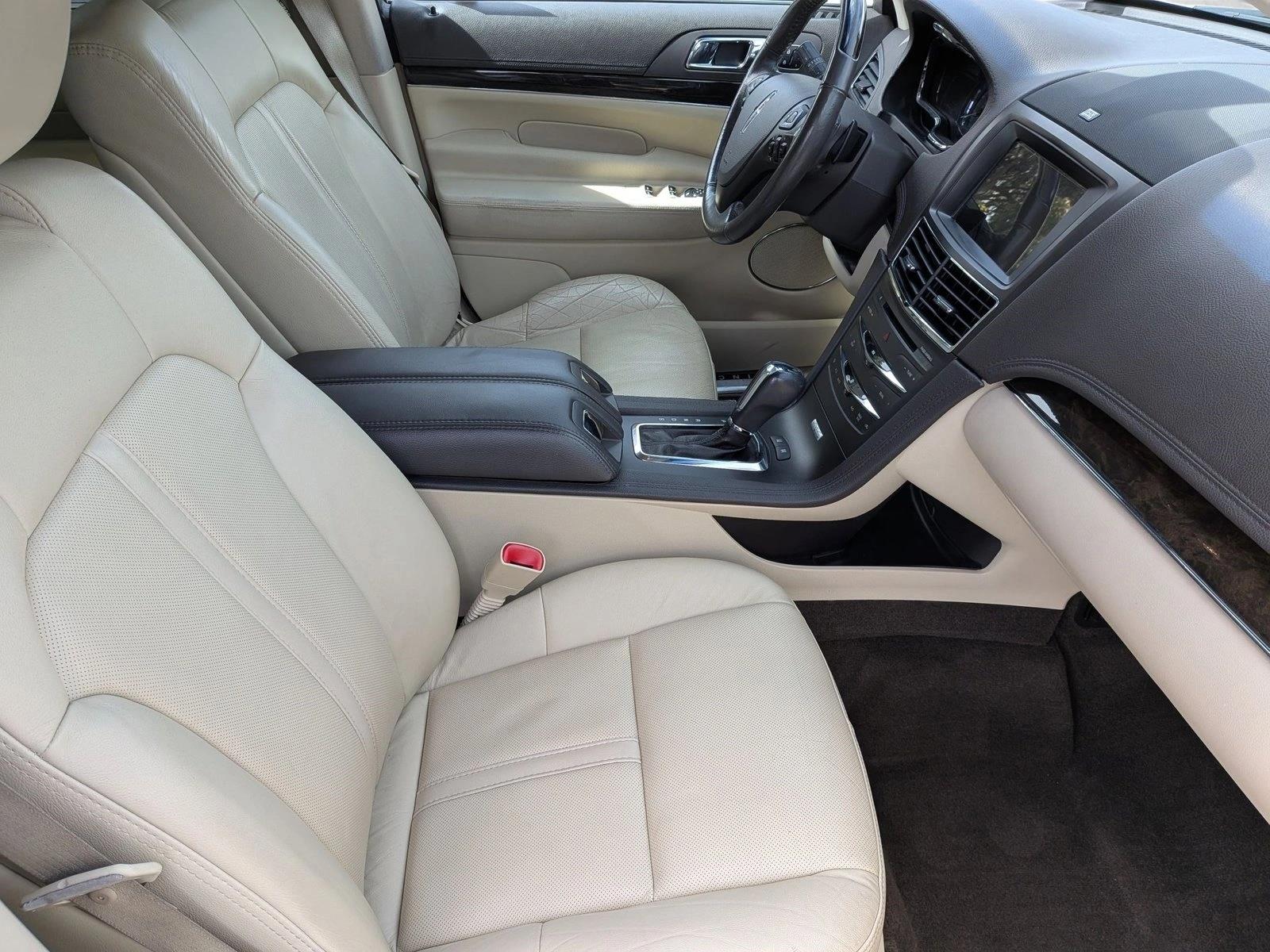 2013 Lincoln MKT EcoBoost - Photo 24