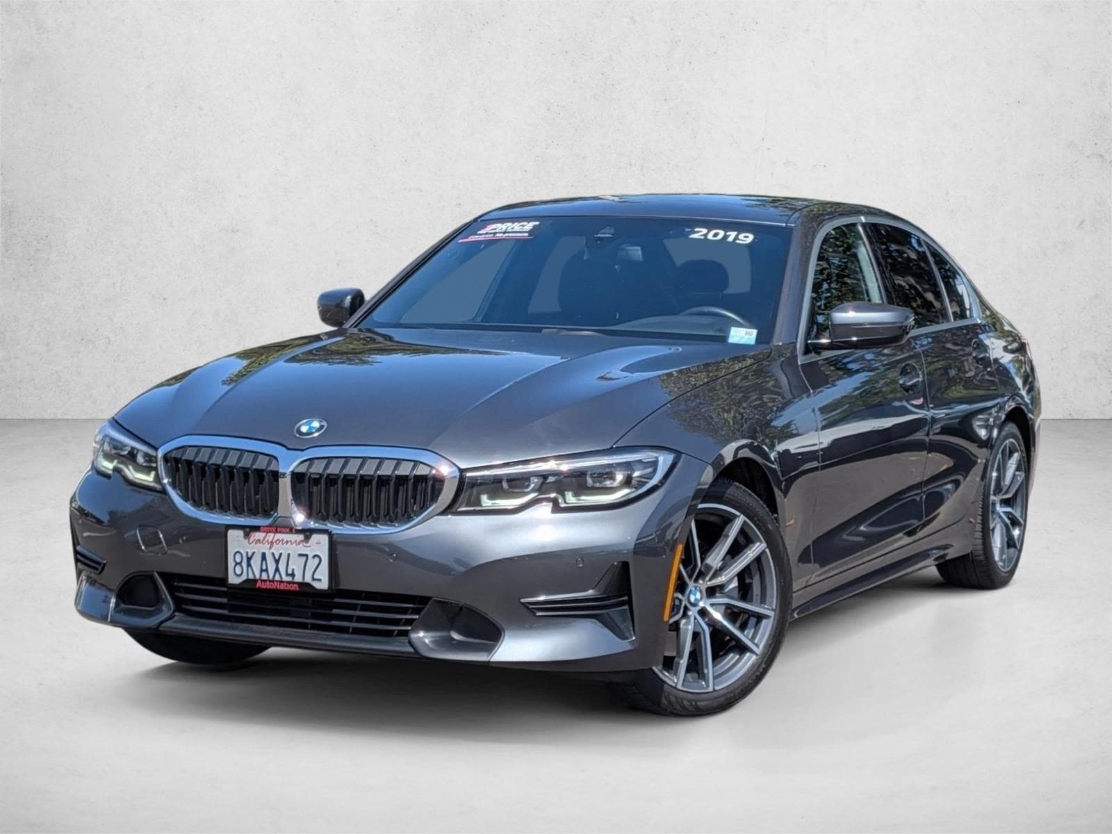 2019 BMW 3 Series 330i Sedan's photo