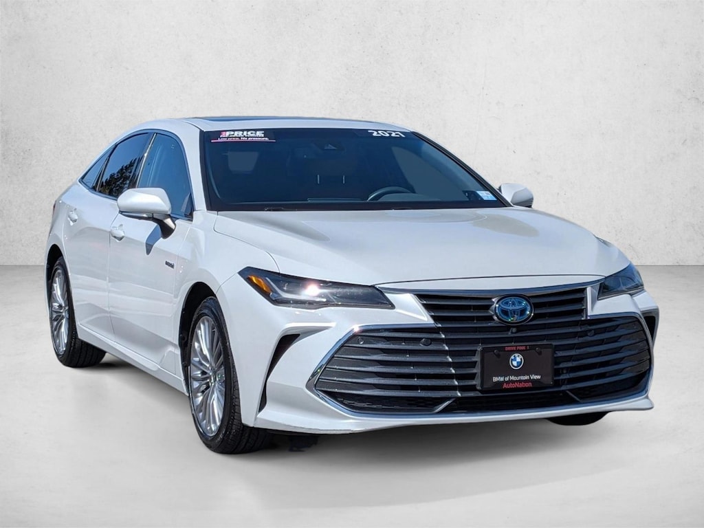 Used 2021 Toyota Avalon Hybrid Limited Sedan