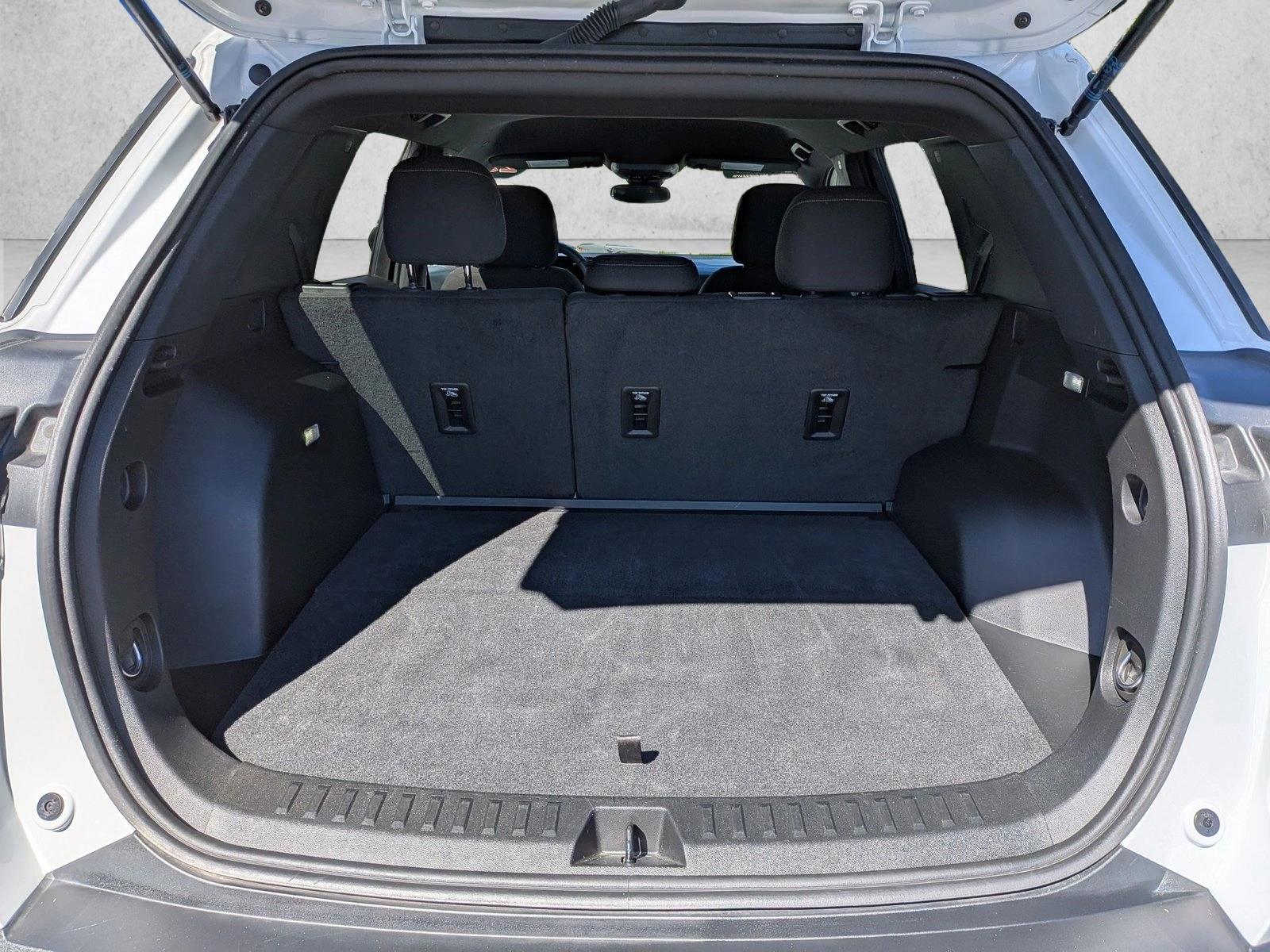 2025 Chevrolet Equinox LT photo 5