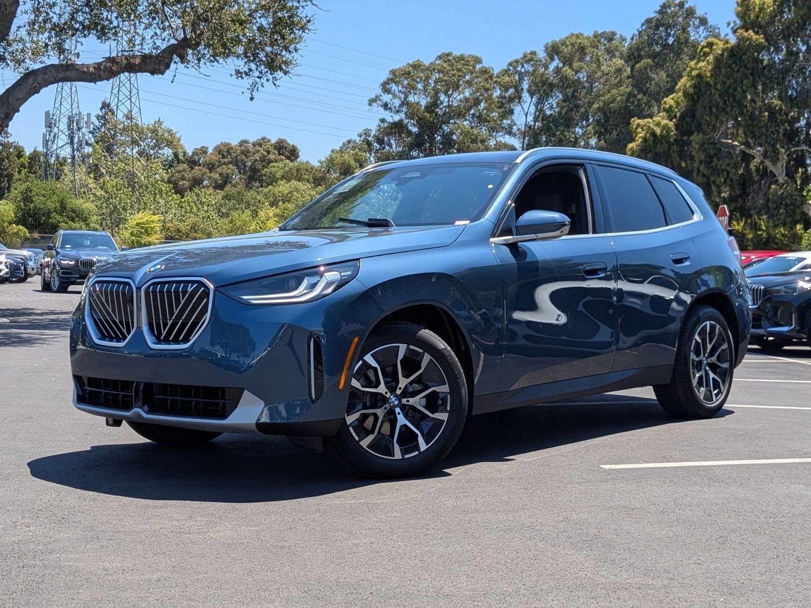 2025 BMW X3 30 XDRIVE's photo