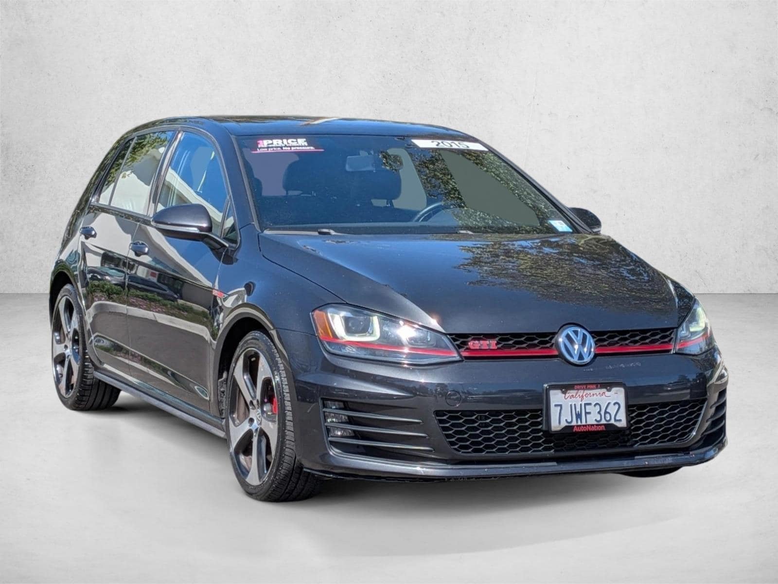 2015 Volkswagen Golf GTI 2.0T photo 2