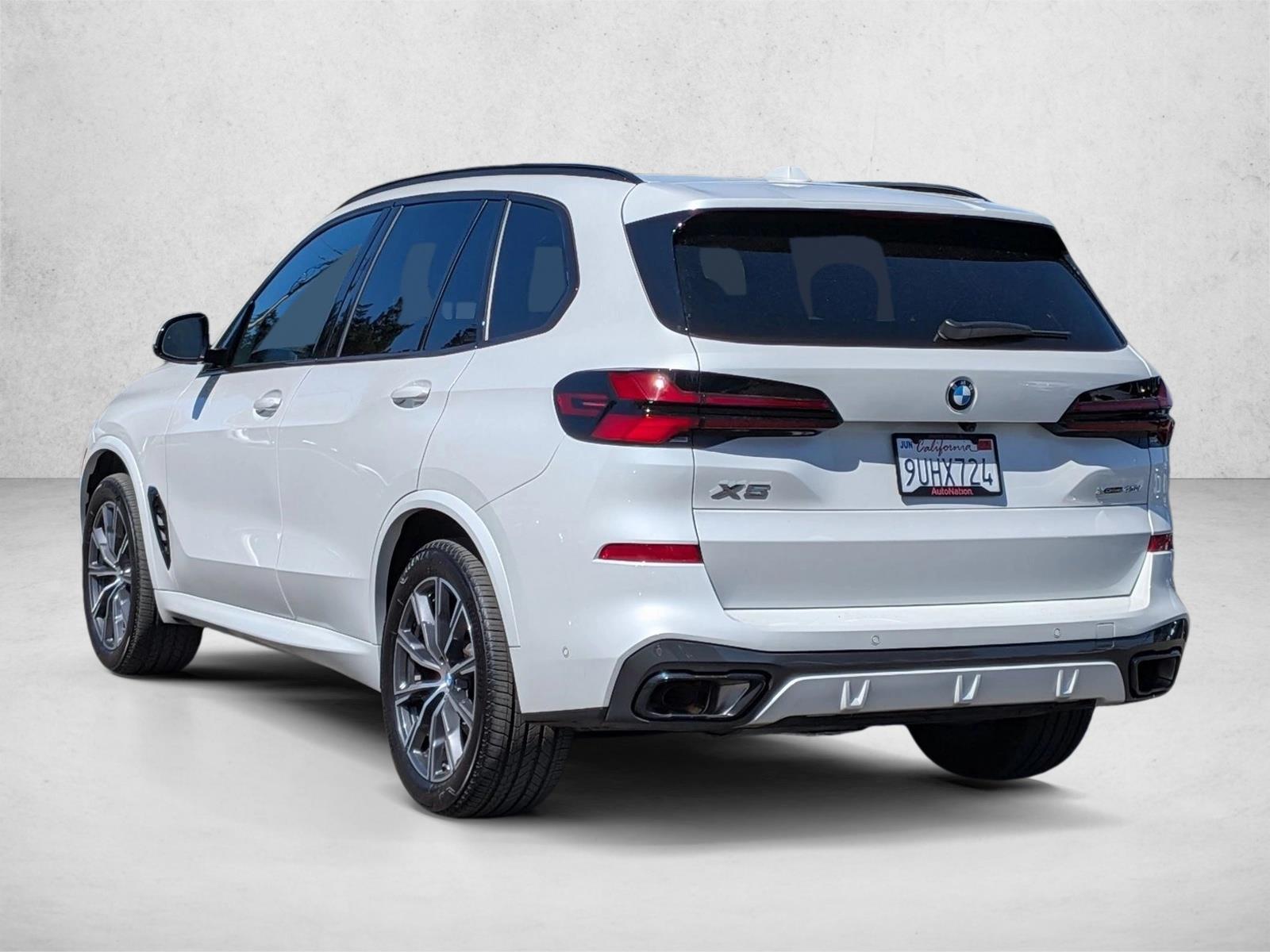 2026 BMW X5 xDrive40i photo 3