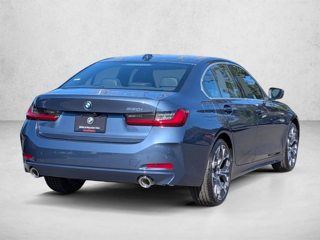 New 2026 BMW 330i Sedan