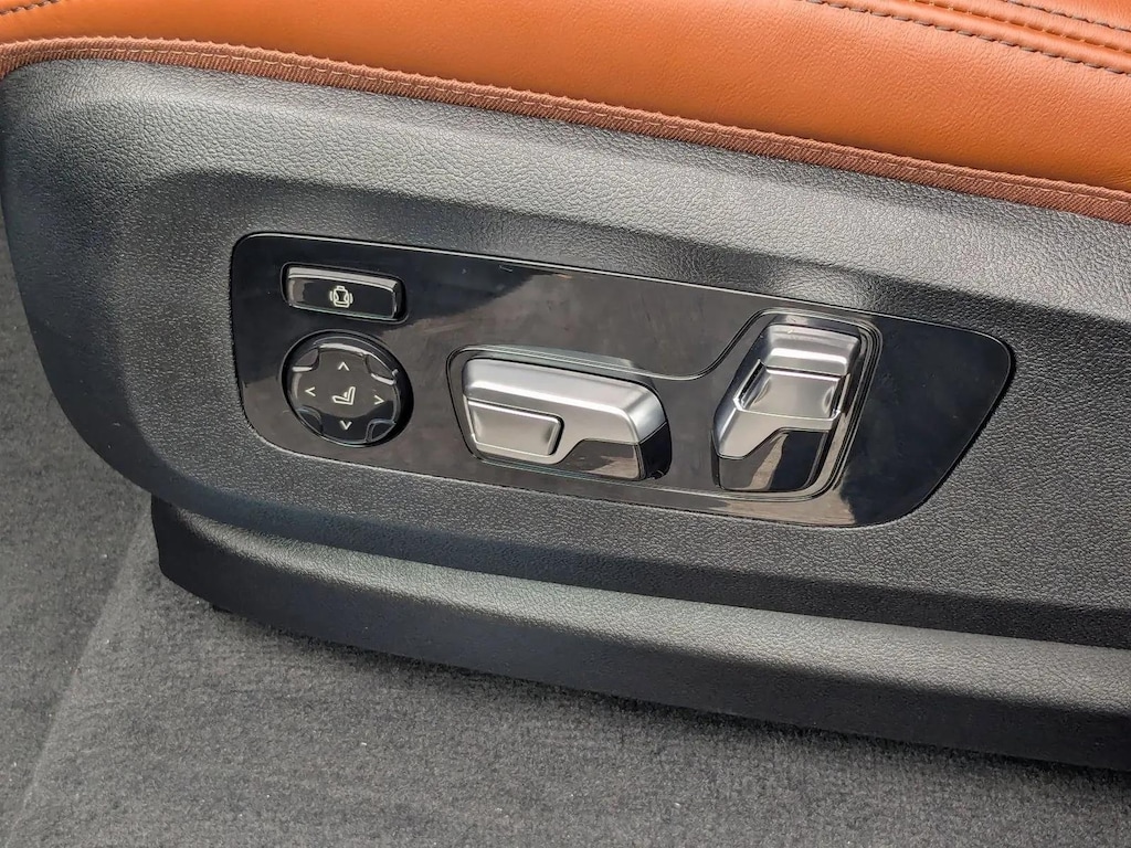 New 2026 BMW X5 M60i SUV