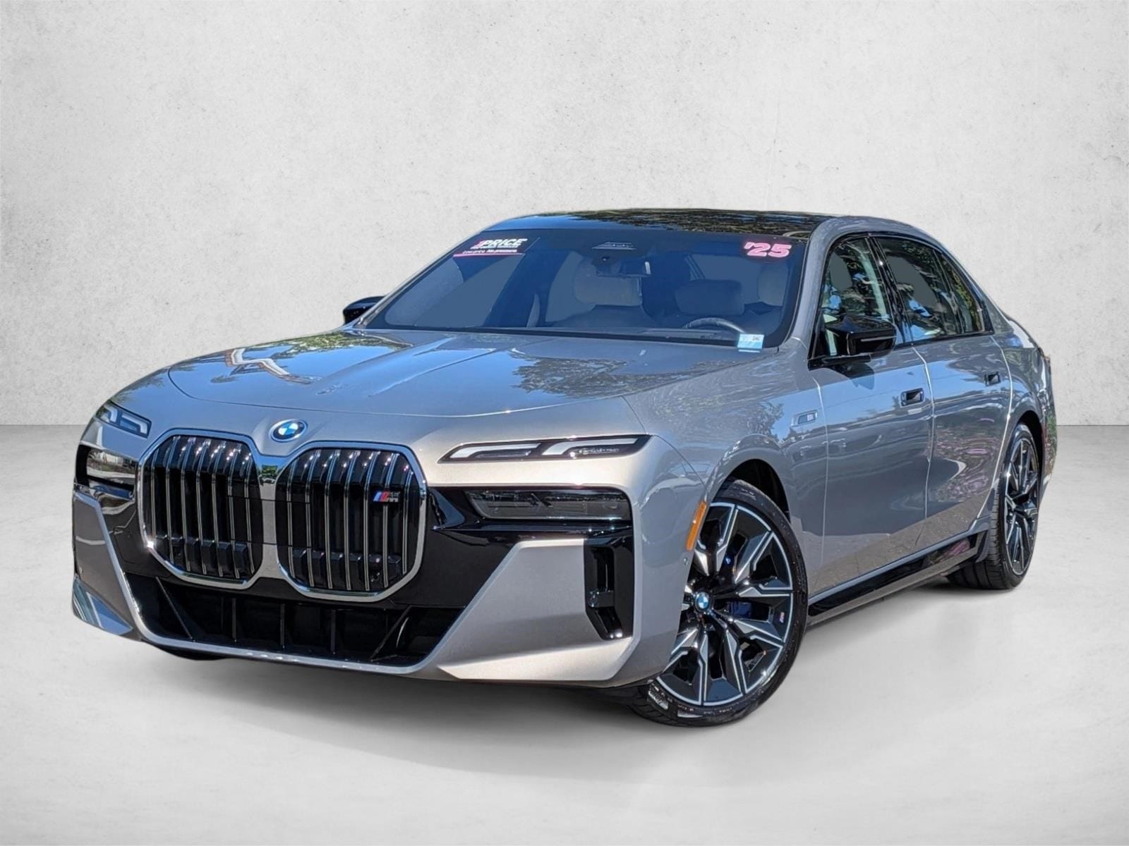 2025 BMW i7 M70 Sedan's photo
