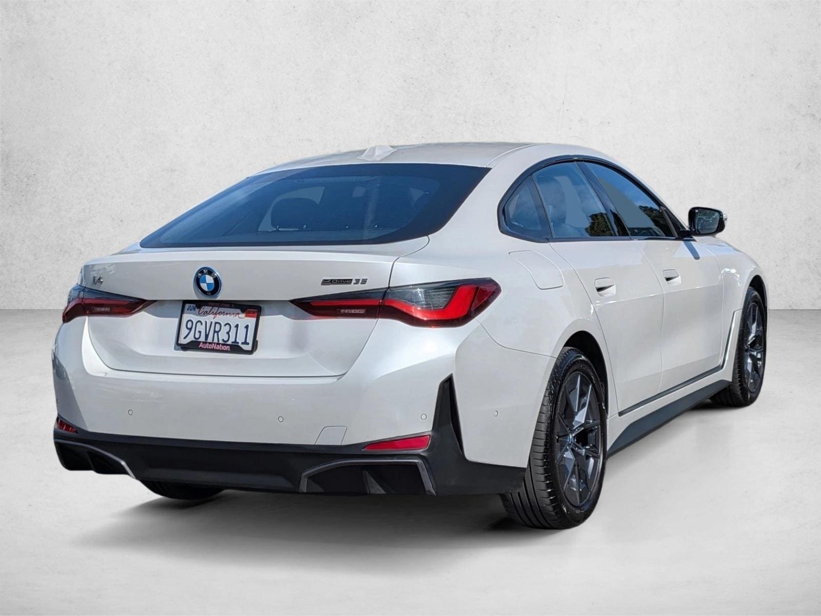 2023 BMW i4 eDrive35 photo 4