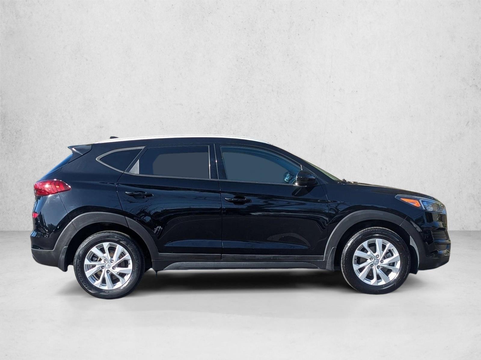 2020 Hyundai Tucson Value photo 3