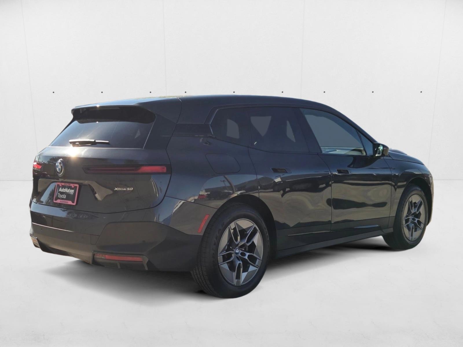 2022 Bmw iX xDrive50i photo 2