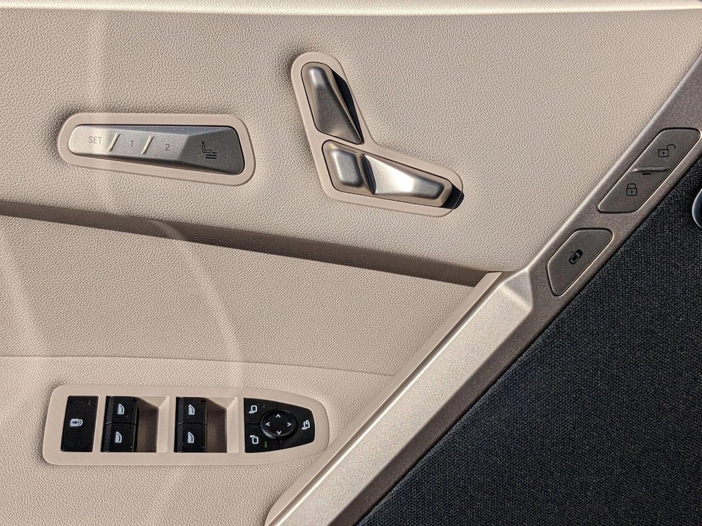 New 2026 BMW iX xDrive60 SUV