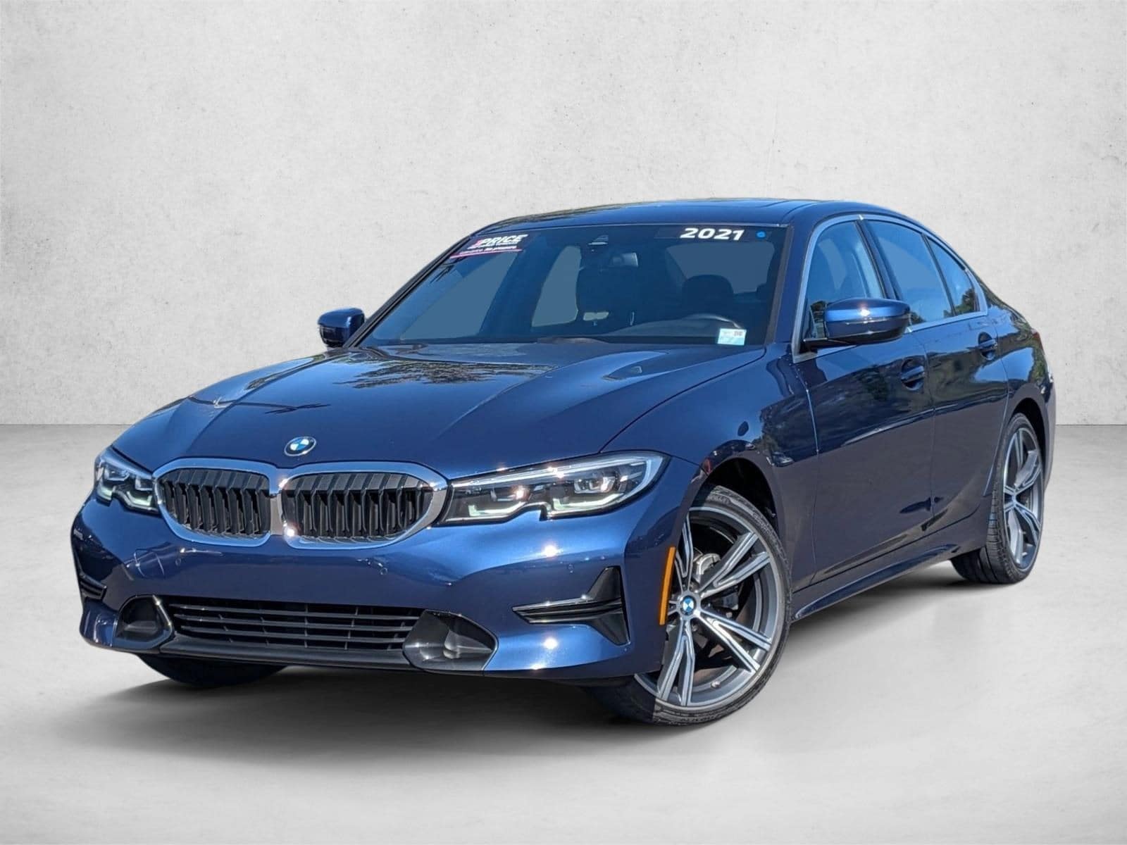 2021 BMW 3 Series 330i Sedan's photo